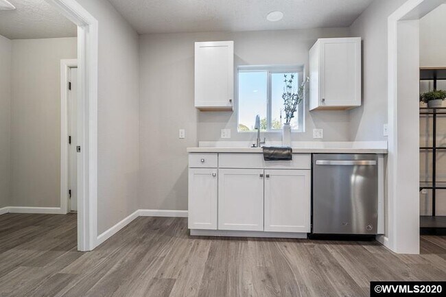 Foto del edificio - 625 25th St SE