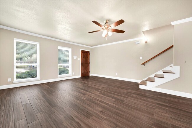 Building Photo - 5801 Lumberdale Rd