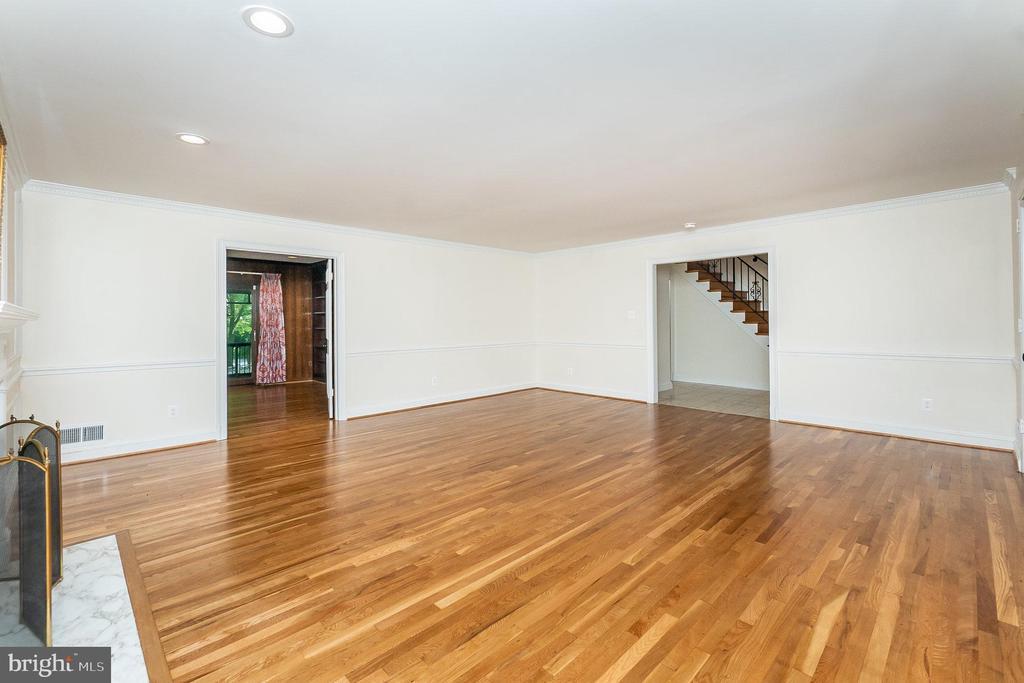 Primary Photo - 4001 N Ridgeview Rd