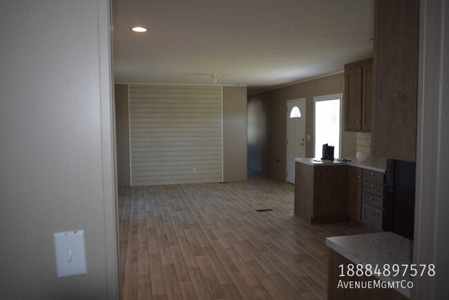 Foto del edificio - 239 Old Tavern Ln