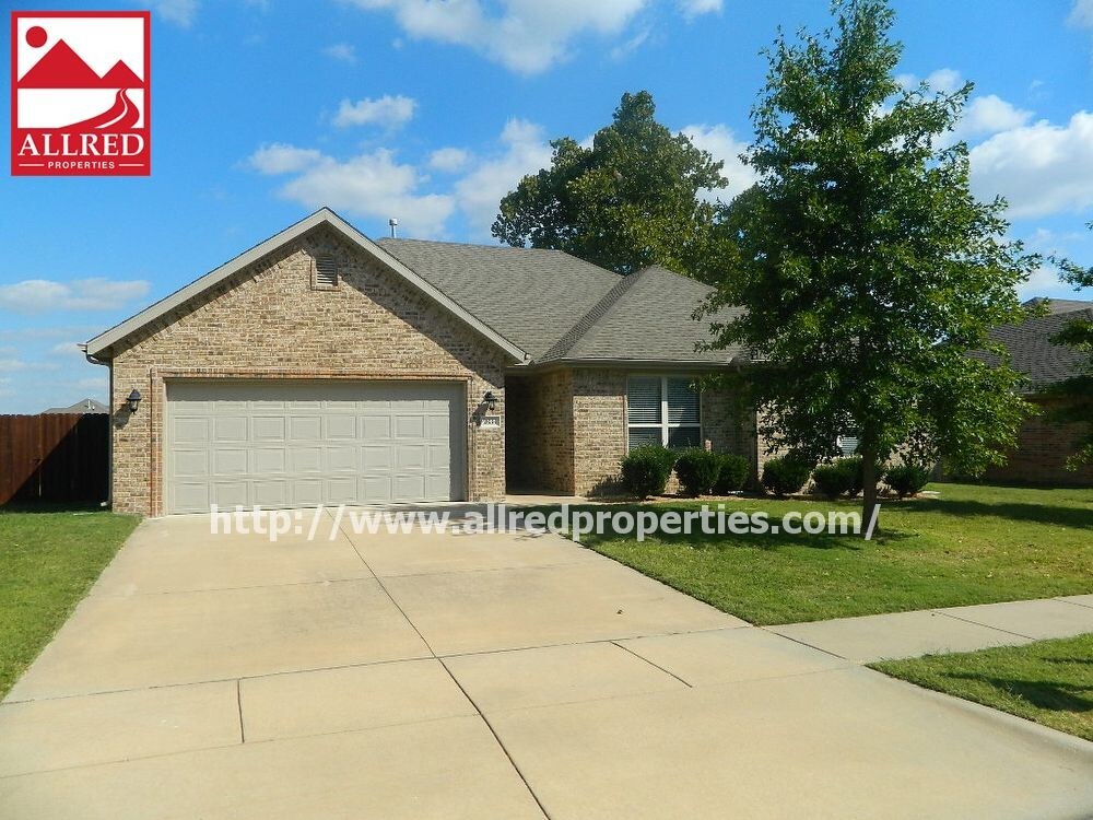 New Family Home in Fayetteville House Rental in Fayetteville, AR