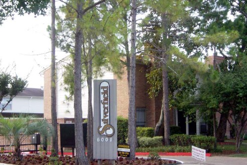 Foto del edificio - Silverfield Condominiums