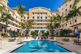 Foto del edificio - 8390 SW 72nd Ave
