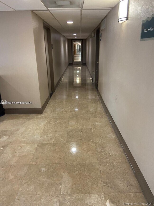Foto del edificio - 1805 Sans Souci Blvd