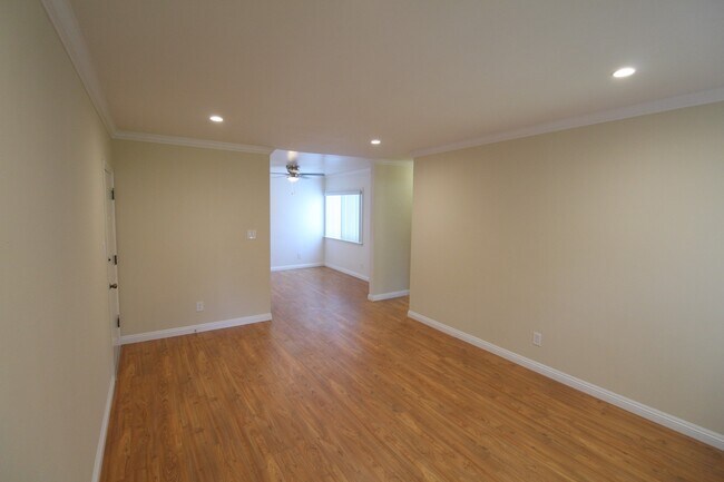 Foto del interior - Edgewood Village