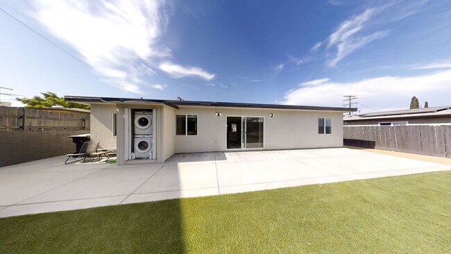Building Photo - 4BD/2BA on Richard St