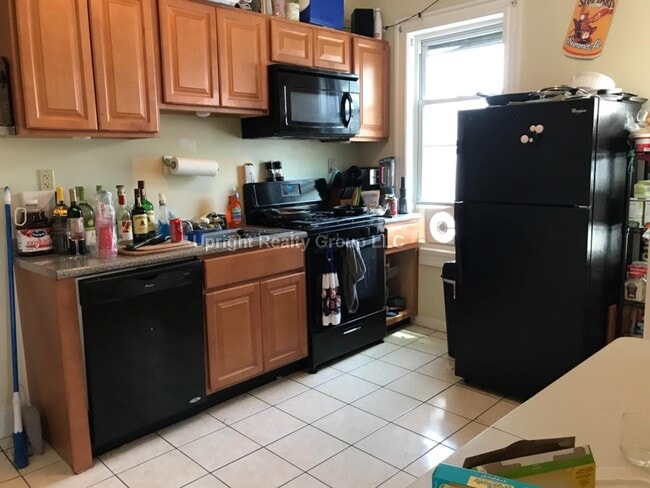 Building Photo - 795 Columbia Rd