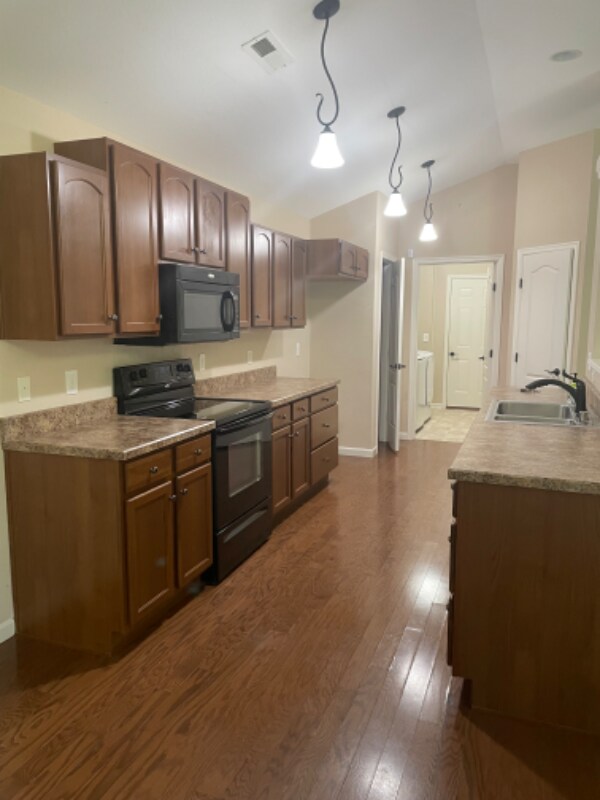 Building Photo - 2495 Ormond Dr