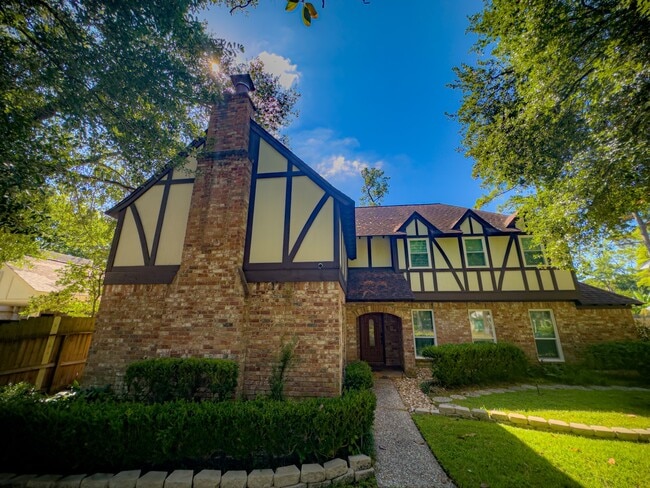 Foto del edificio - 10723 Elmdale Dr