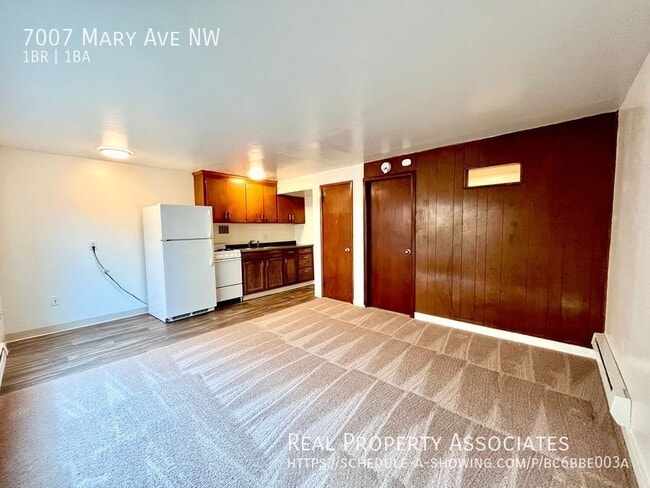 Building Photo - Spacious 1-Bedroom with Plenty of Storage ...