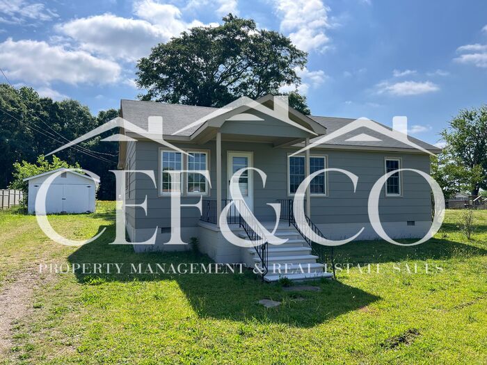 Foto principal - Charming 3-Bedroom, 1-Bathroom Home in Cow...