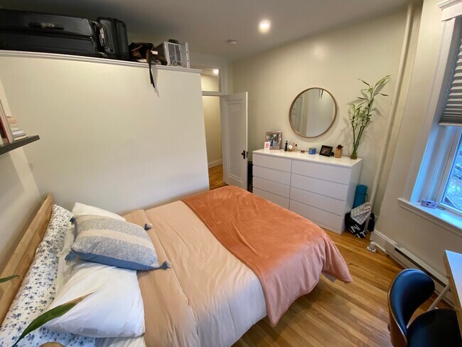 Foto del edificio - 63 Park Dr