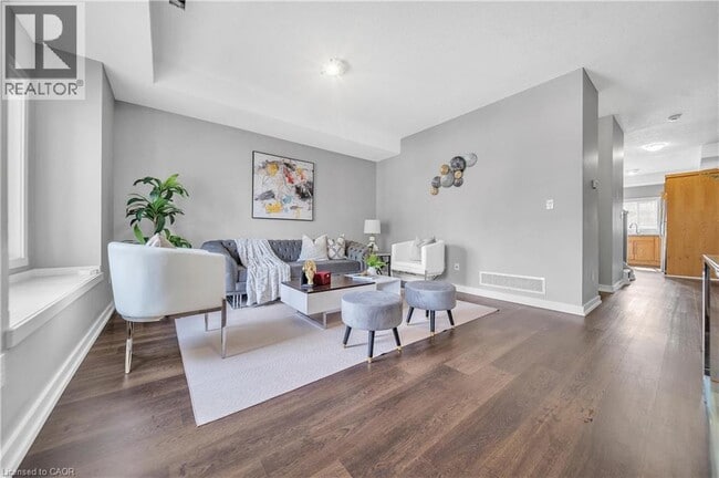 Building Photo - 707 Frederick St