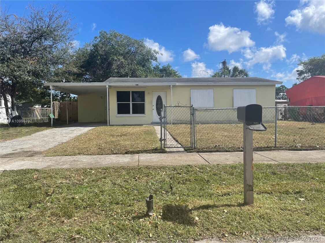 Primary Photo - 1766 NW 34th Ave