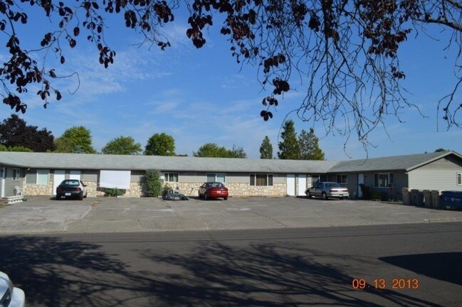 Foto del edificio - 325-375 S 9th St