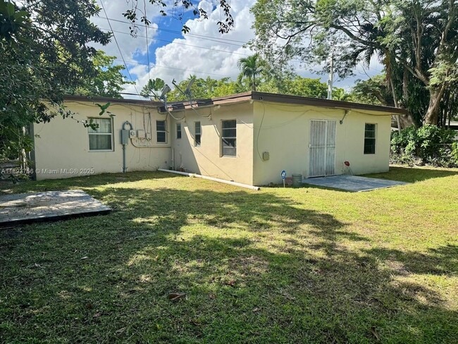 Foto del edificio - 13845 NW 5th Ave