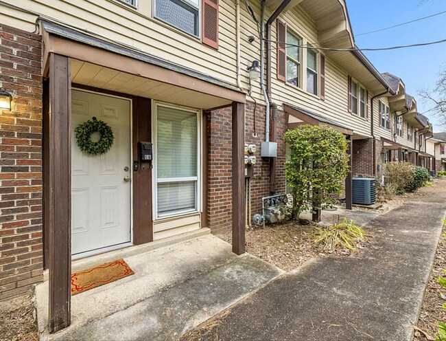 Foto del edificio - 500 Paragon Mills Rd