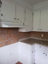 Building Photo - 5530 Av Philippe