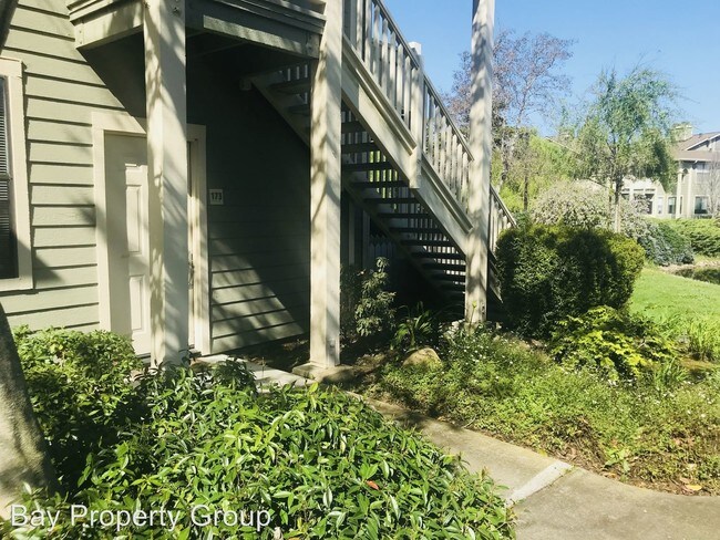 Building Photo - 2 br, 2 bath House - 173 Lakeshore Court