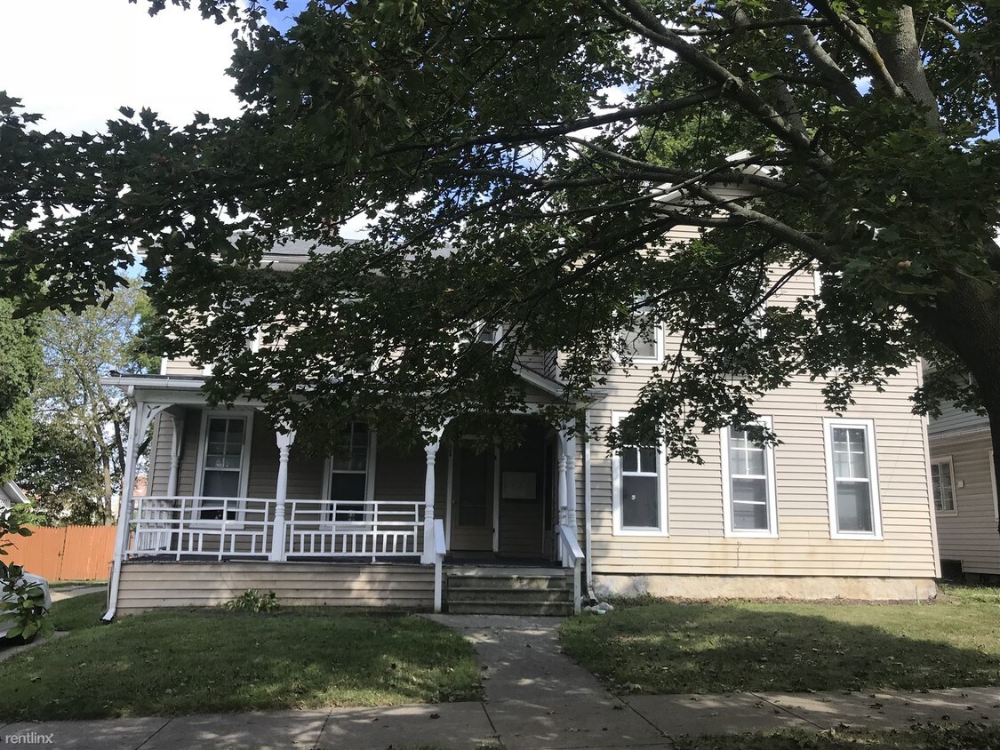 1 br, 1 bath - 215 2nd St #3 Upper Unit - 1 br, 1 bath  - 215 2nd St #3 Upper Unit