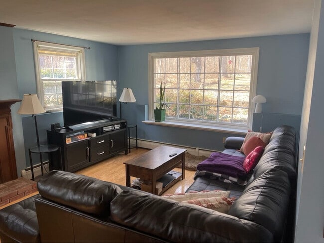 Building Photo - 74 Mansion Rd