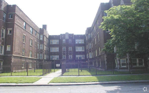 Foto del edificio - 7919 S Maryland Ave