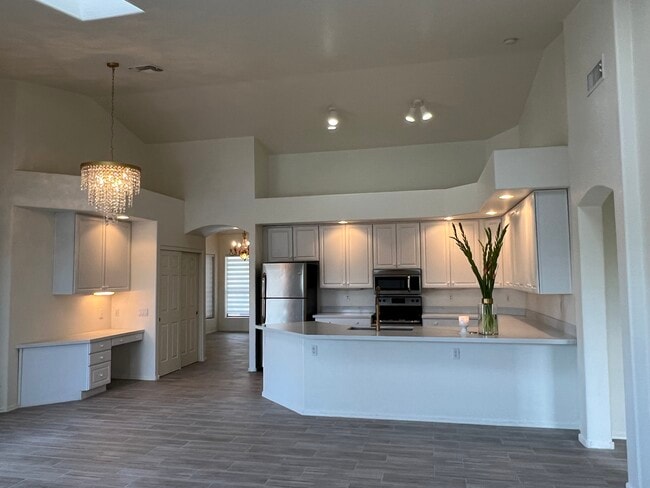 Photo - 814 W Beechnut Dr House