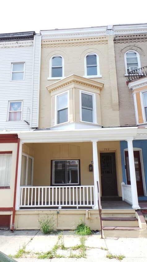 Foto principal - 722 N Ninth St