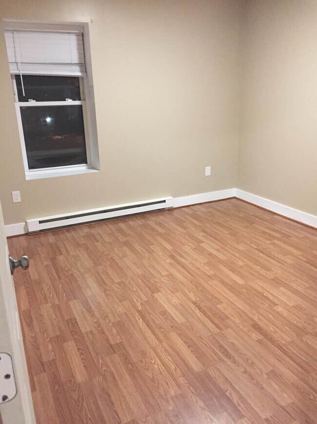 Foto del edificio - 24 Charlton St