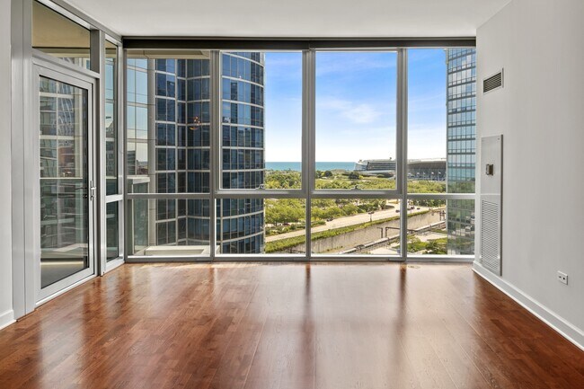 Foto del edificio - 1201 S Prairie Ave