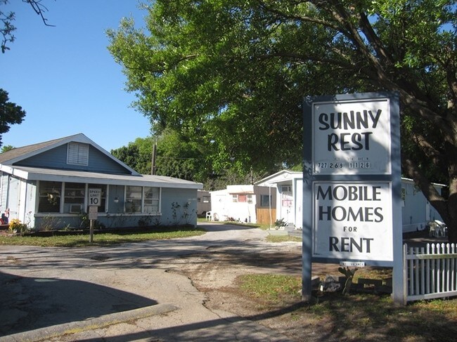 Foto del edificio - 3920 78th Ave N