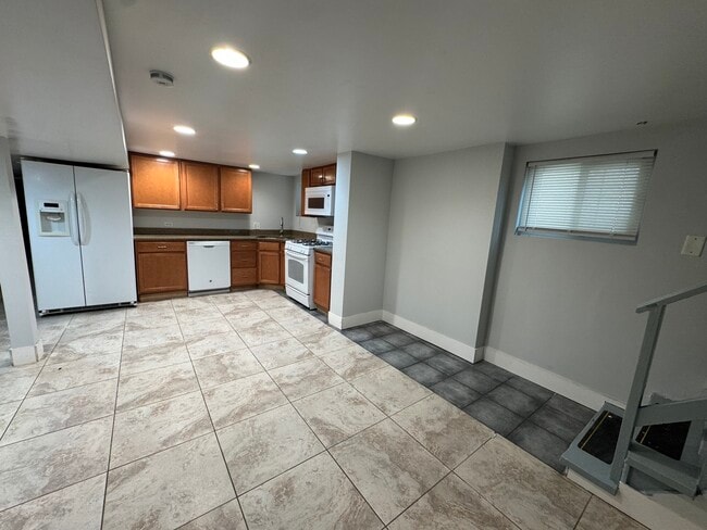 Foto del edificio - 6438 N Fairfield Ave