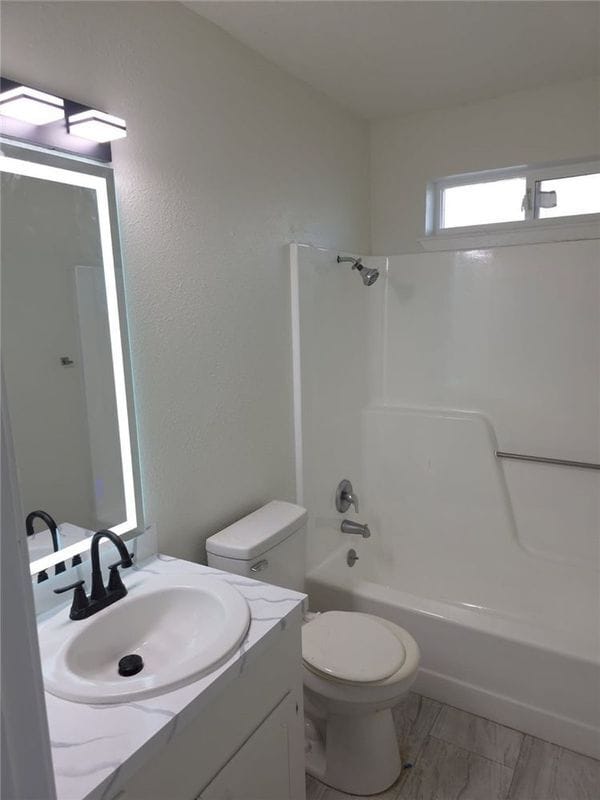 Foto del edificio - 6617 Meadowbreeze Pkwy