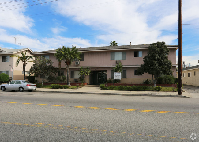 Foto del edificio - 6444 Tujunga Ave