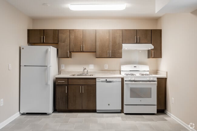 0BR, 1BA - 550SF - Randle Hill