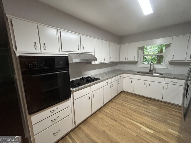 Building Photo - 1534 High Haven Ct NE