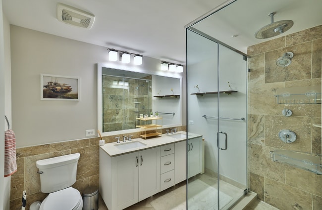 Building Photo - Pets Welcome!! Private Garage Parking Avai...