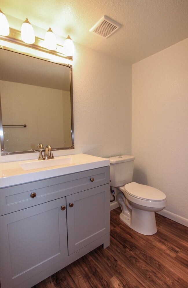 Foto del edificio - Butte Haven Townhome