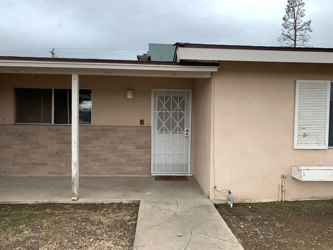 Building Photo - 3112 Pasadena St