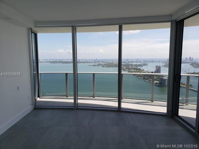 Foto del edificio - 488 NE 18th St