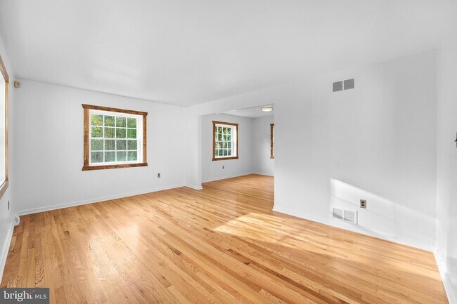 Building Photo - 800 Marley Rd
