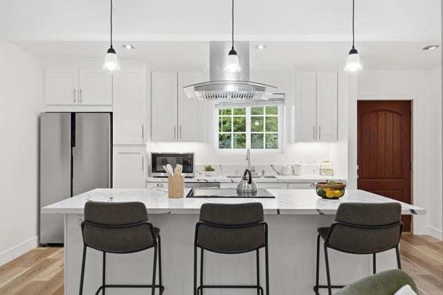 Building Photo - 3370 Par Dr