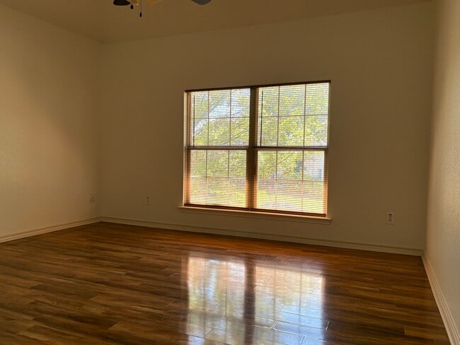 Foto del edificio - 514 Big Oak Ct