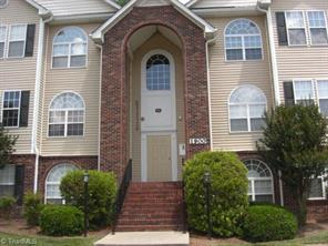 Foto principal - Cozy Convenient Condo