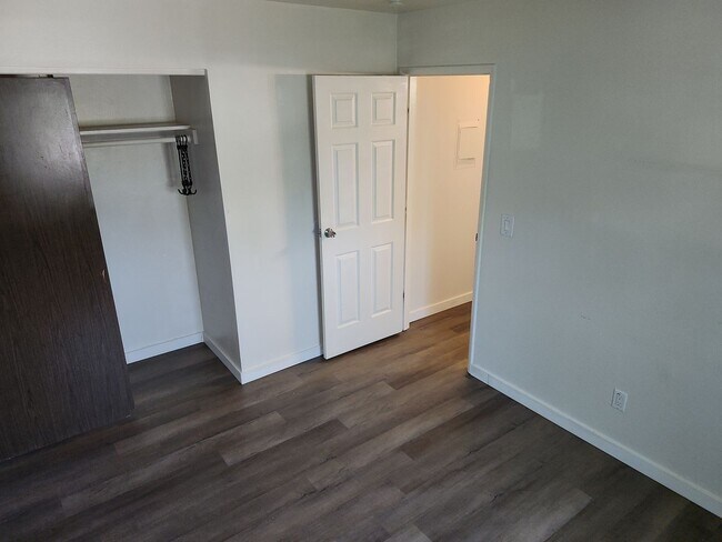 Building Photo - 3500 Northwood Drive