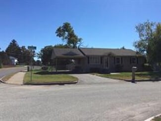 Building Photo - 5 Brianna Ln