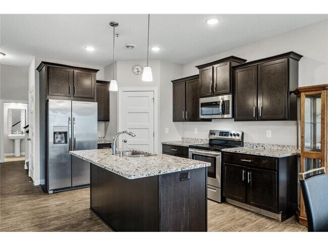 Foto del edificio - 2117 Cleveland Ln S