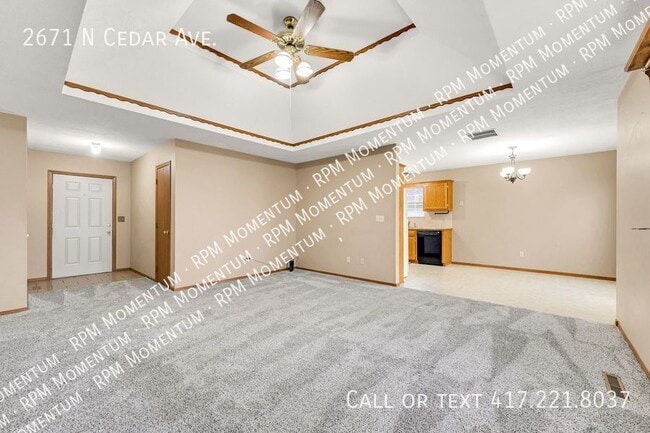 Foto del edificio - 2671 Cedar Ave