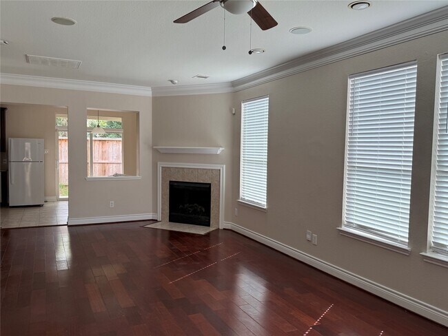 Building Photo - 8147 Barnes Ridge Ln