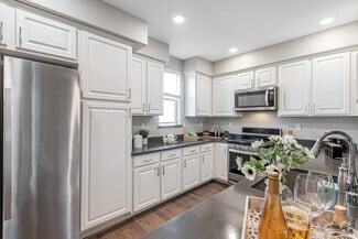 Building Photo - 1460 Lavender Loop